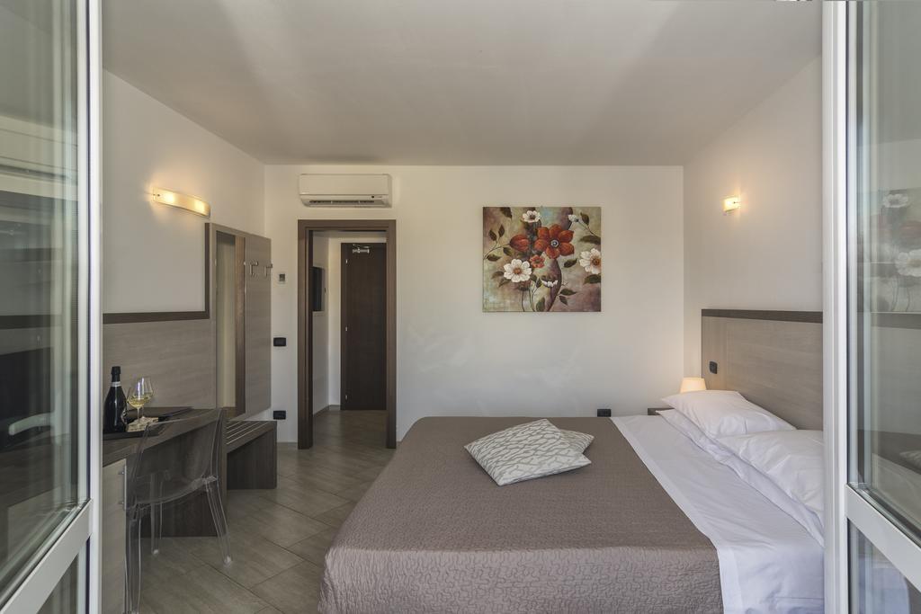 Double or Twin Room Balcony