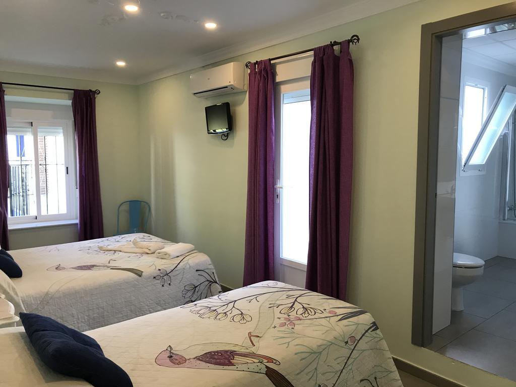Twin Room Bath