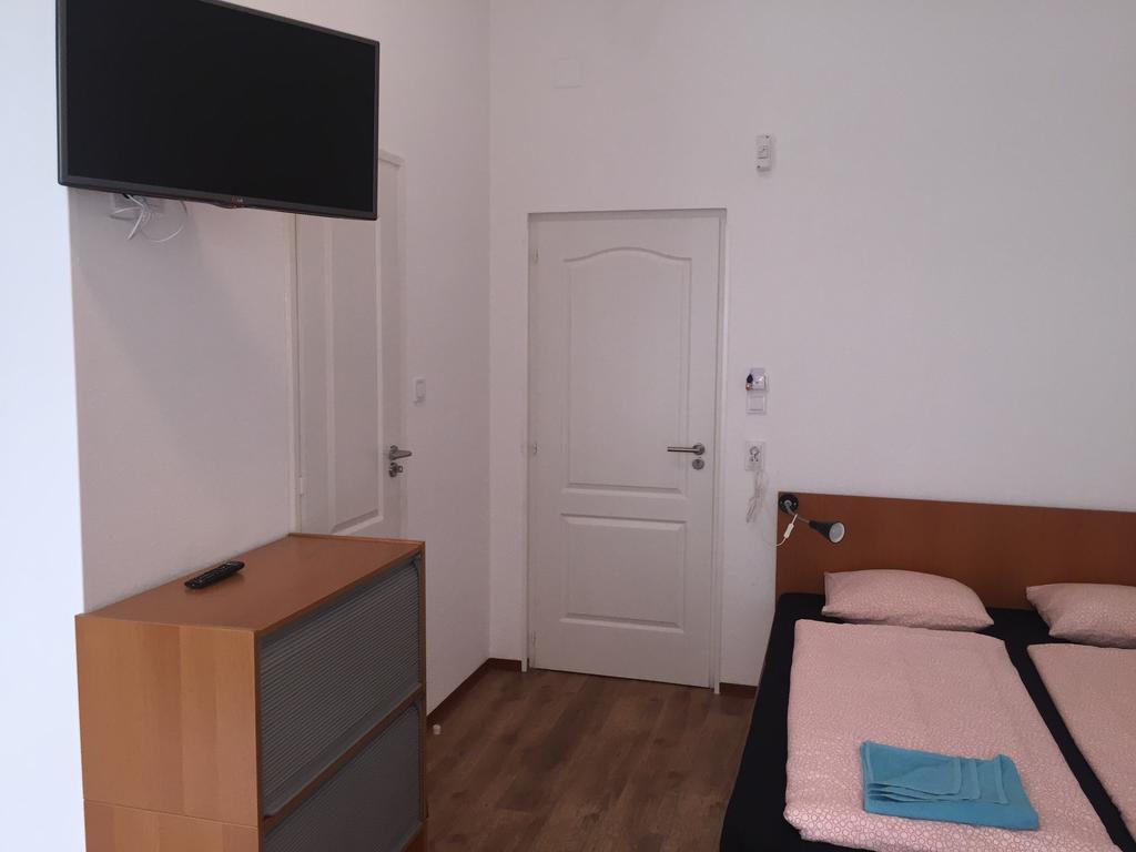 Studio Kitchenette,464619195:JPEG