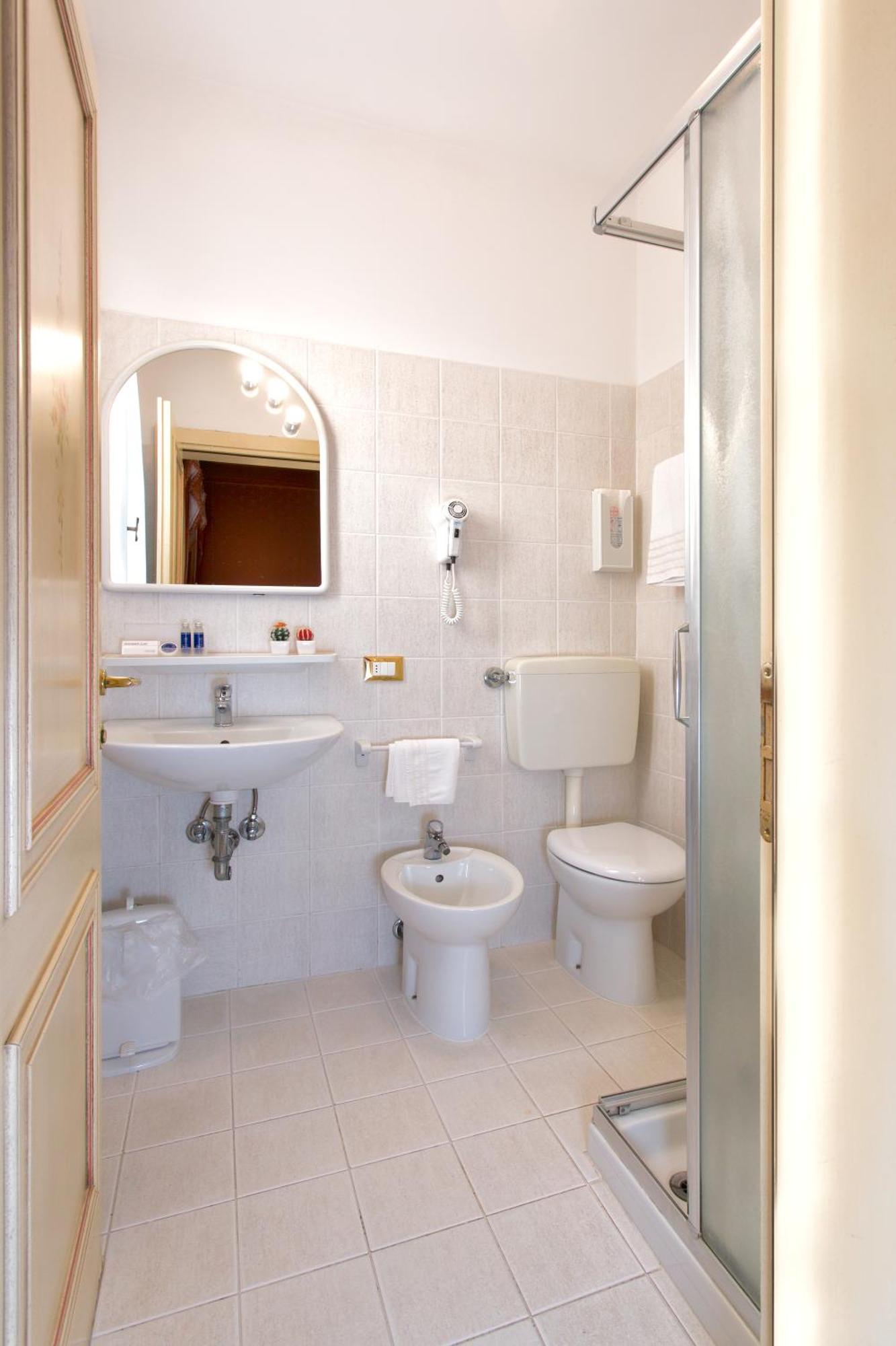 Double Room,830656247:JPEG
