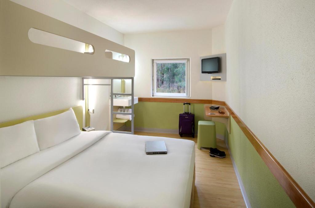Queen Room Bunk Bed