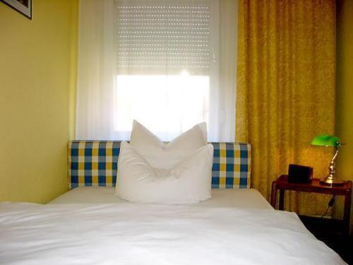 Economy Double Room,4729889:JPEG