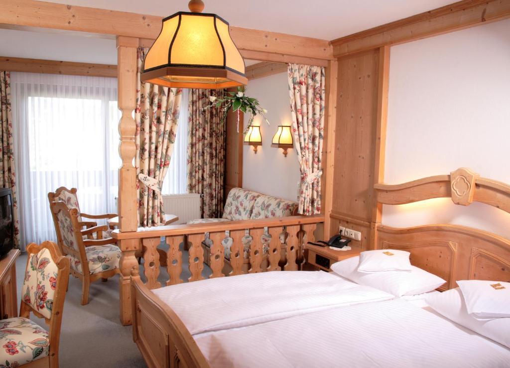 Komfort Doppelzimmer mit Balkon or Terrasse,49935195:JPEG