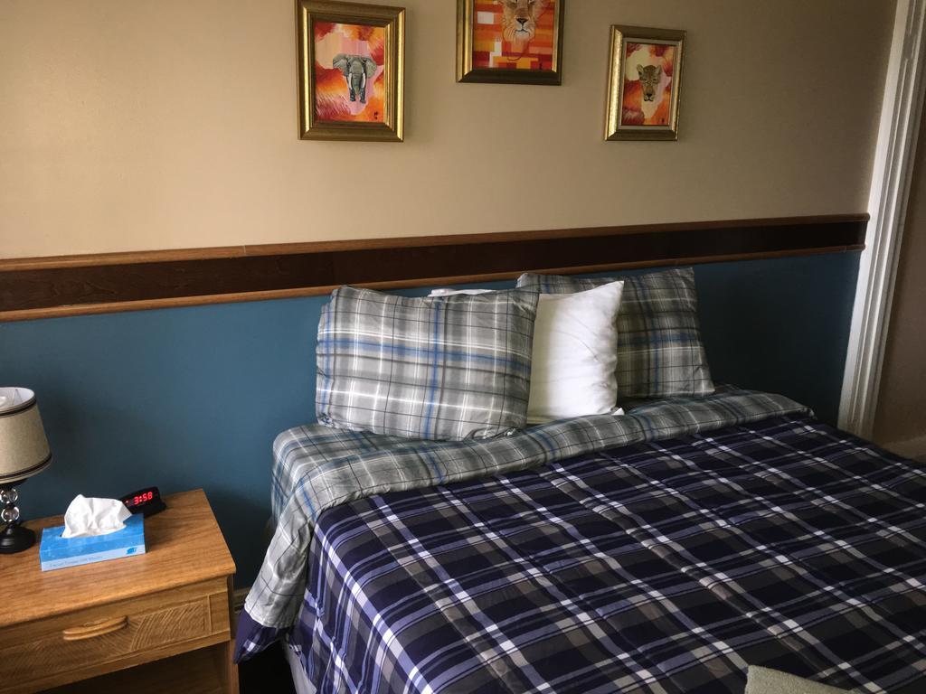 Queen Room