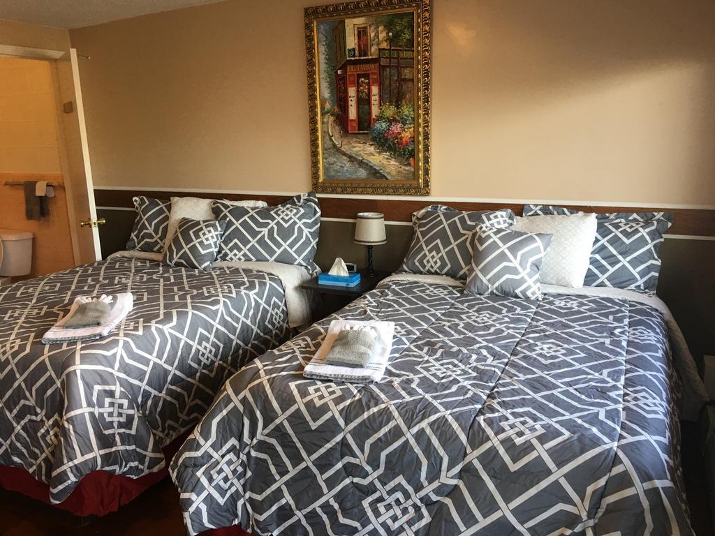 Double or Twin Room Shower
