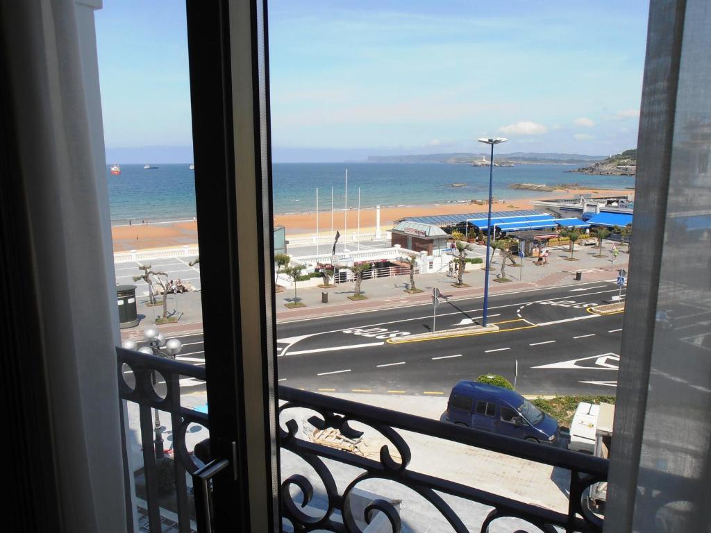 Double or Twin Sea View,66338383:JPEG