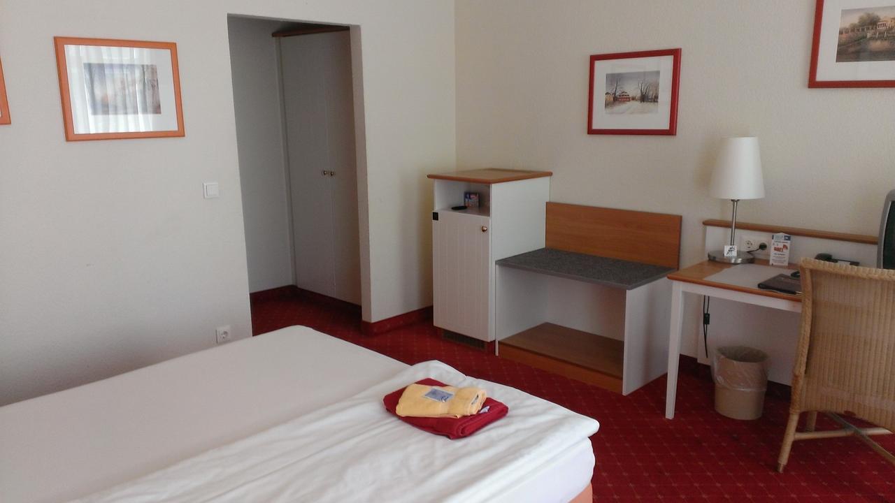 Double Room Private External Bathroom