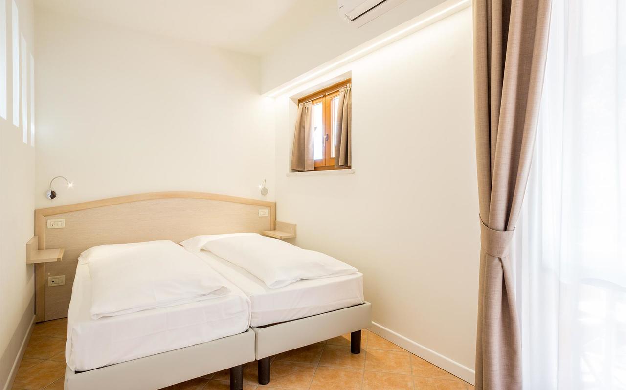 Comfort Room Twin Beds Garden View