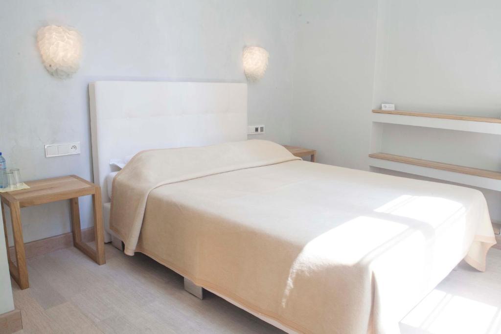 Standard Double Room,37168447:JPEG
