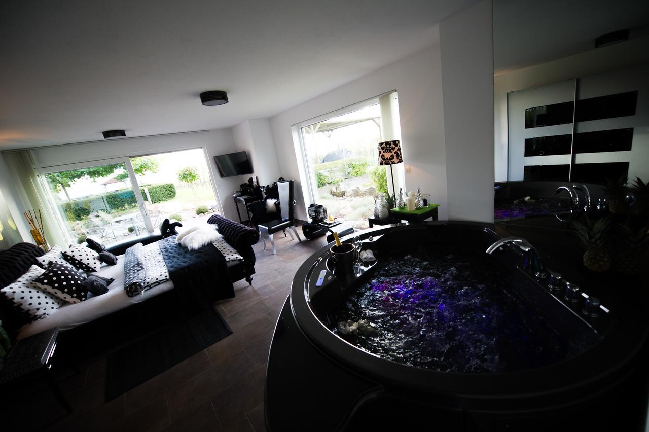 Spa Suite Spa Bath Lake View