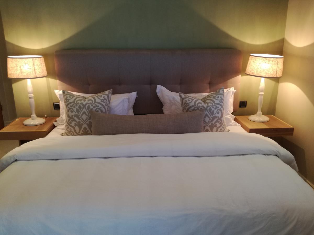 Deluxe King Room,697093839:JPEG