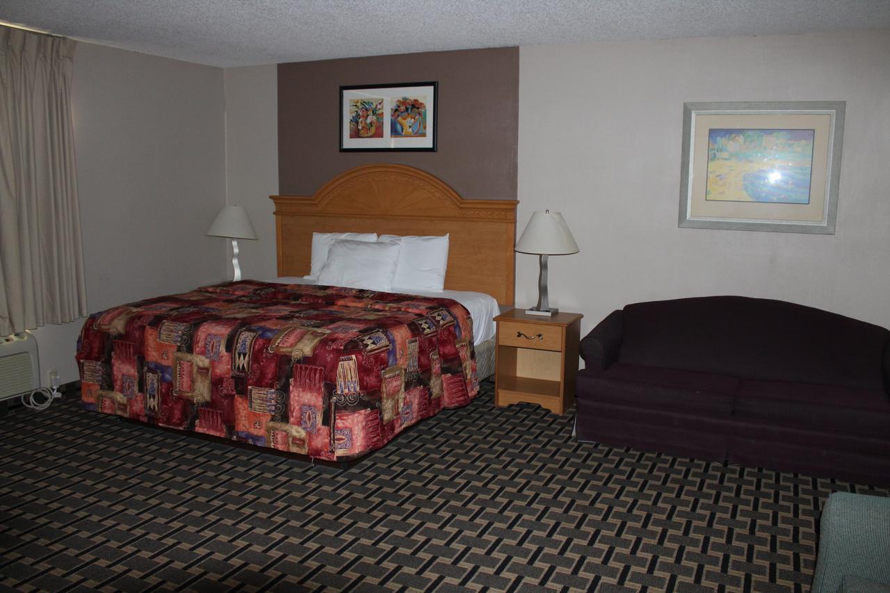King Suite Whirlpool