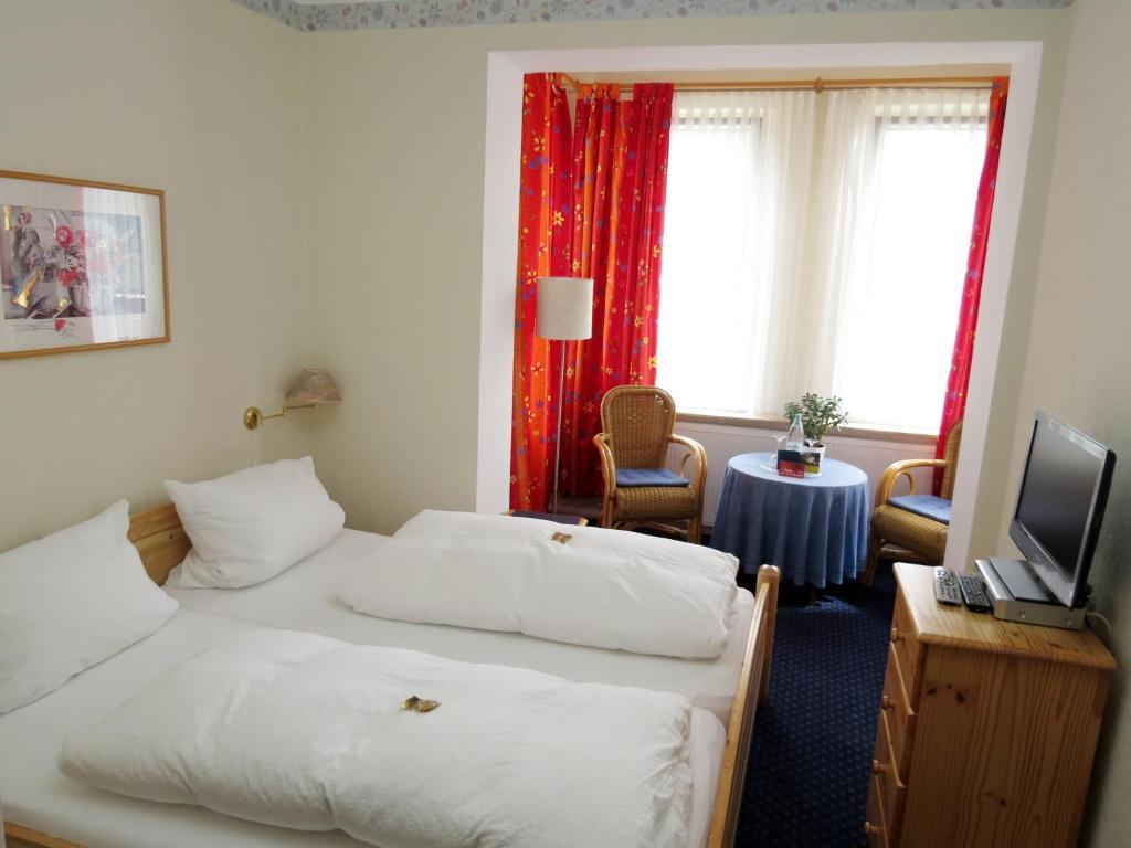 Deluxe Suite,51159889:JPEG