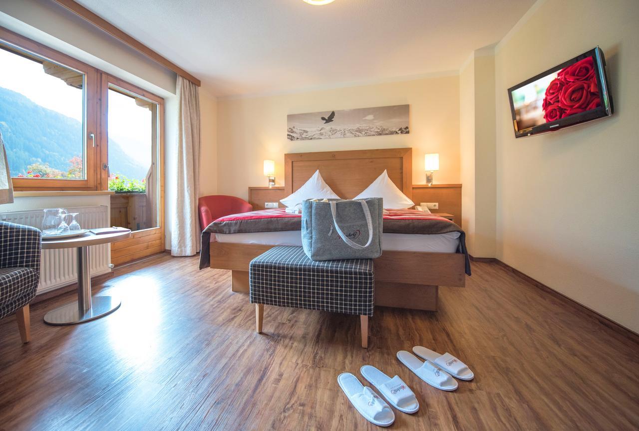 Standard Double Room with Balcony "OANFOCH _ DAHUAM",516925488:JPEG