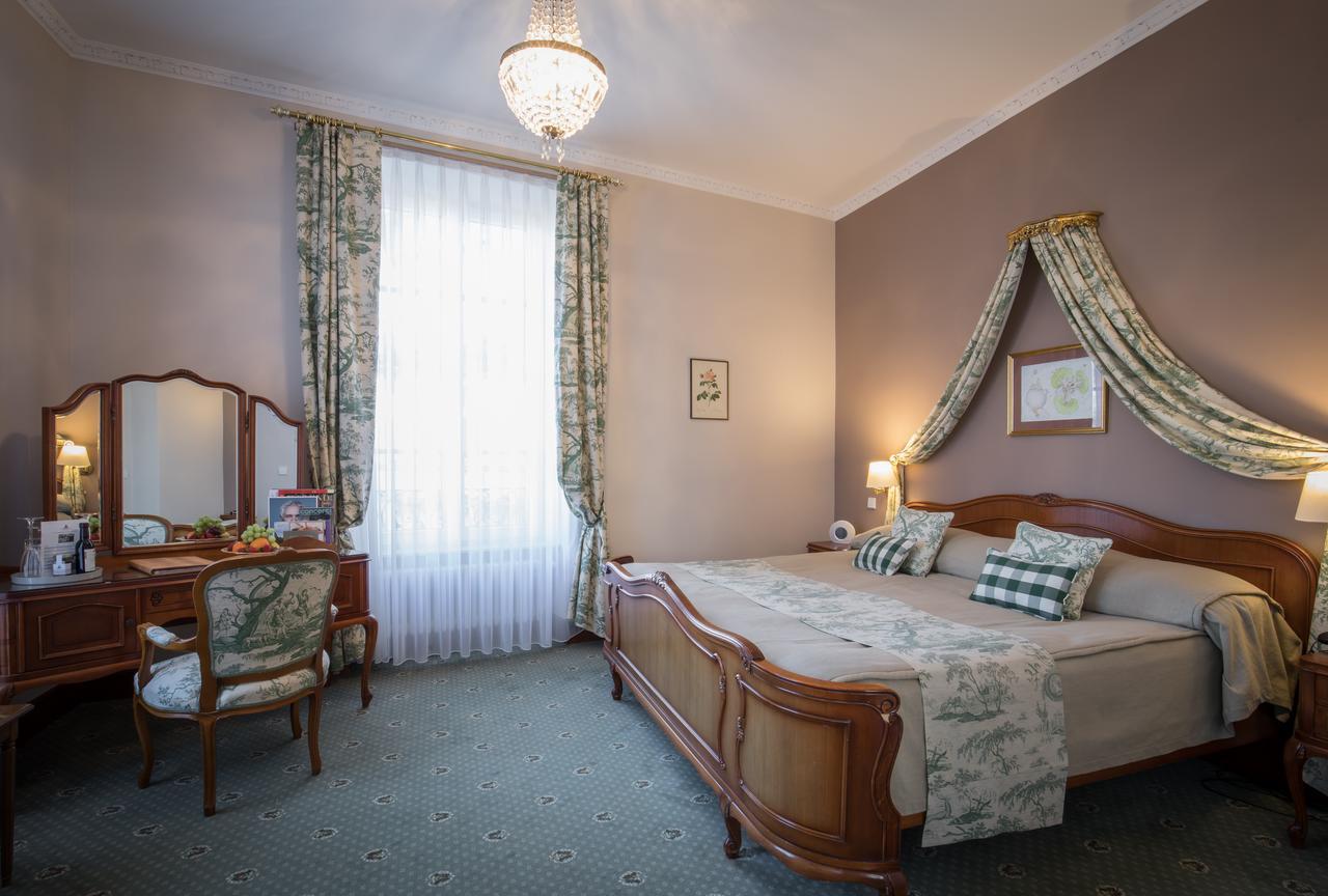 Junior Suite,669876603:JPEG