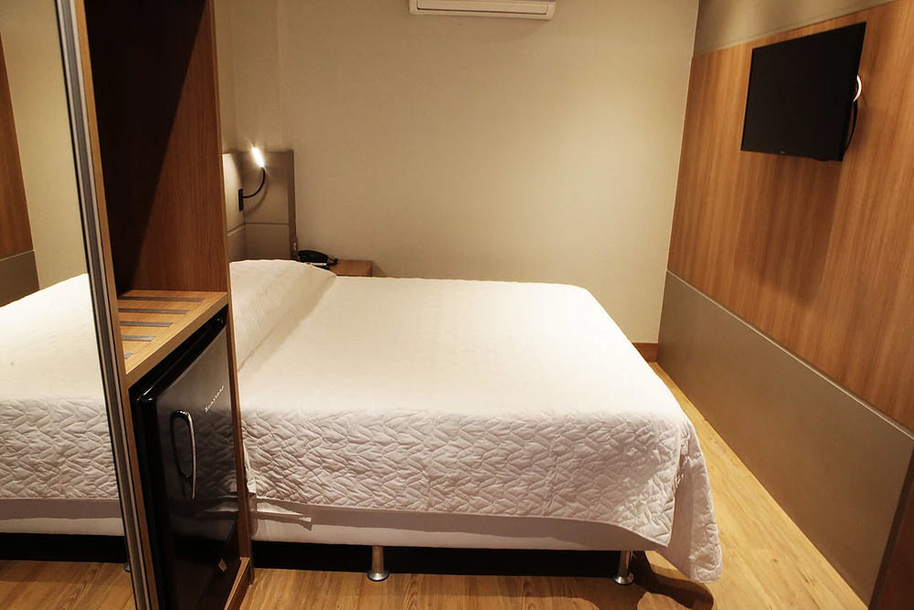 Executive Suite,711478015:JPEG