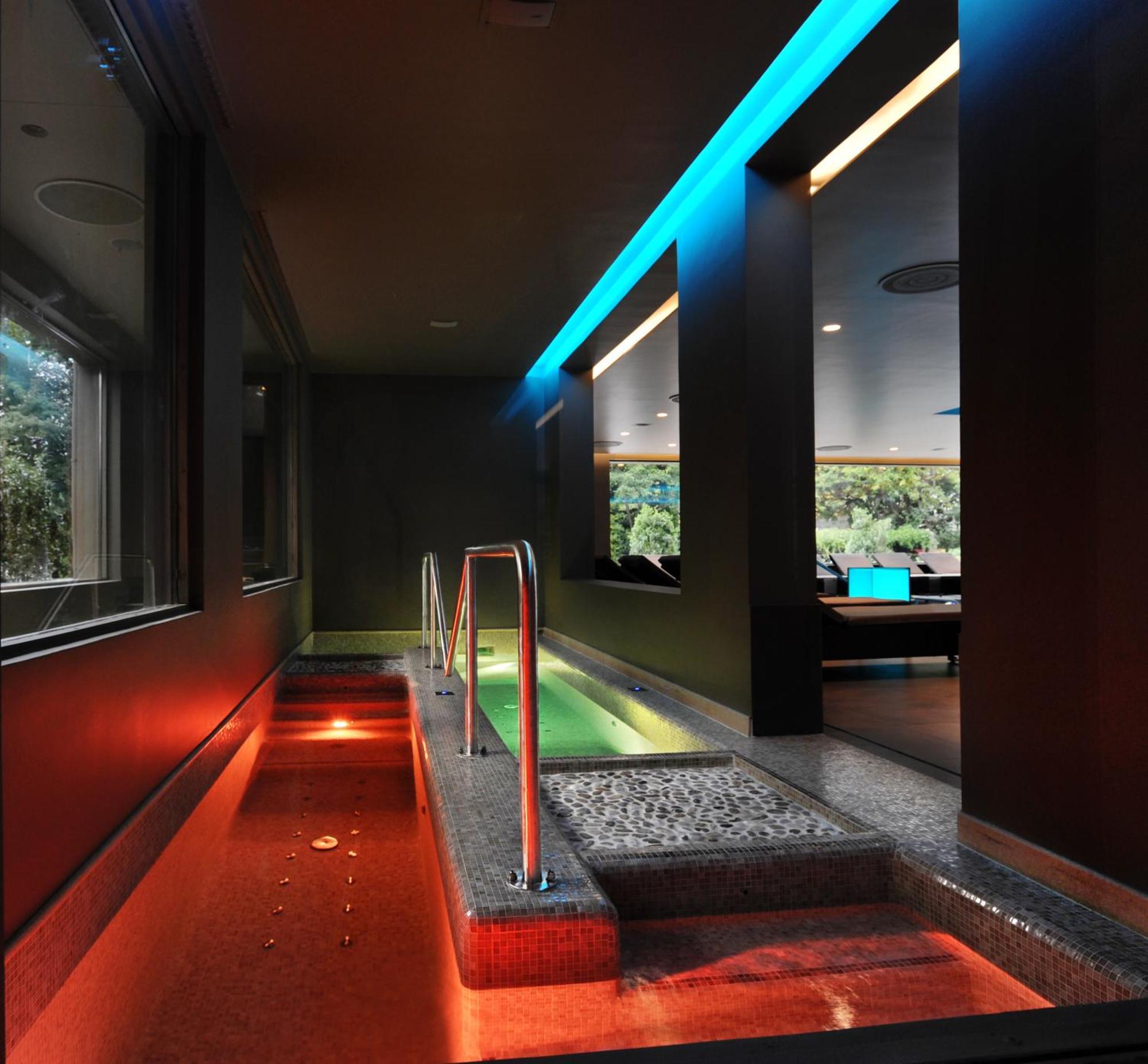 Classic Double or Twin Room Spa Access,762647629:JPEG