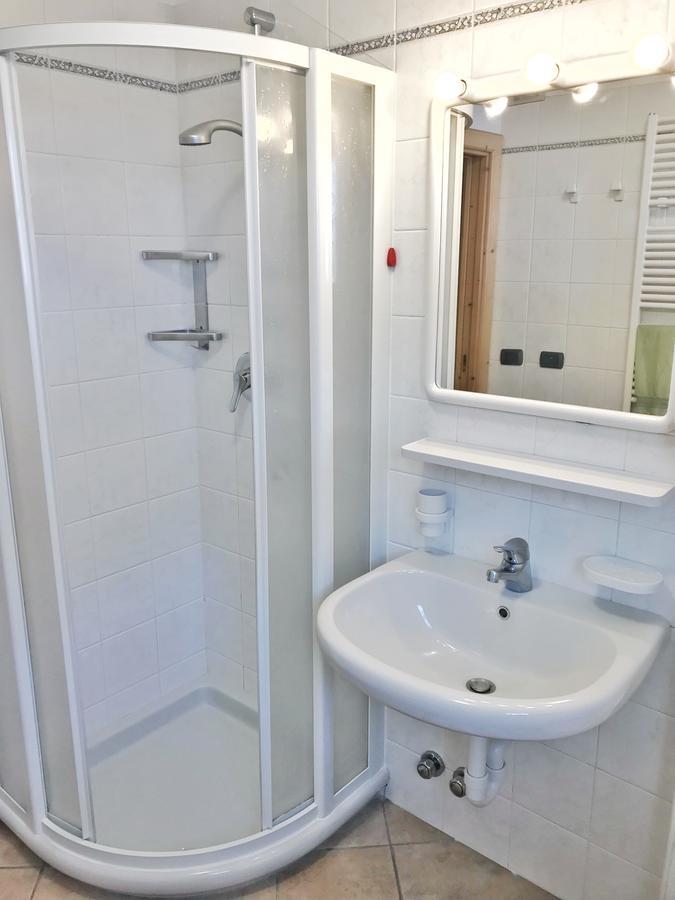 Superior Apartment,817798358:JPEG