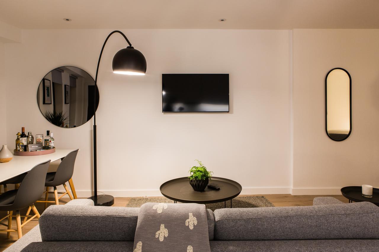 Deluxe Studio Apartment