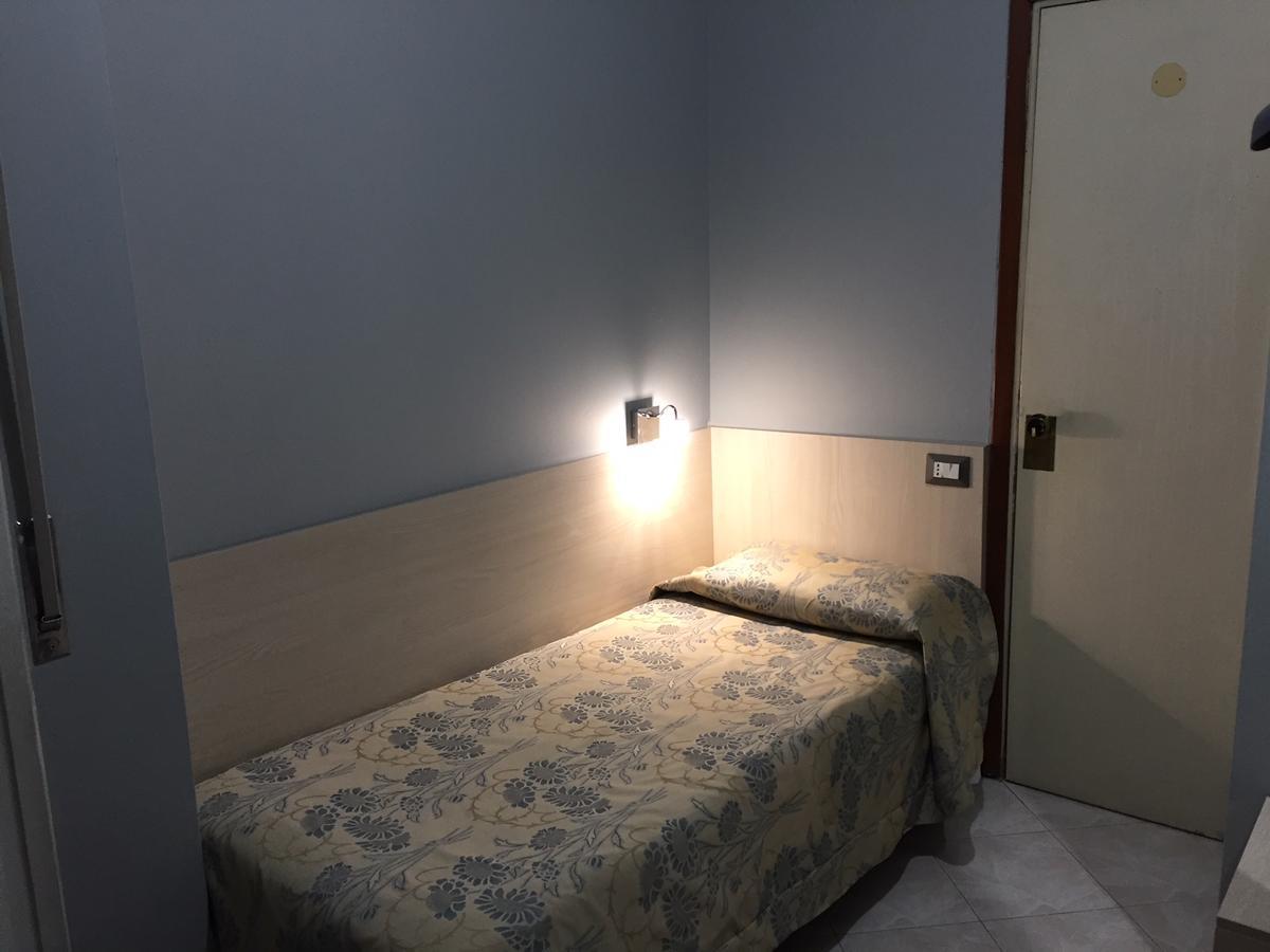 Single Room,1407805763:JPEG