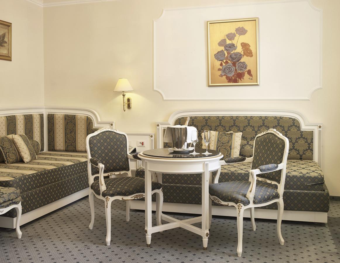 Two-Bedroom Suite