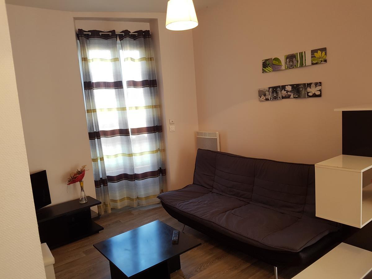 Two-Bedroom Apartment,519769032:JPEG