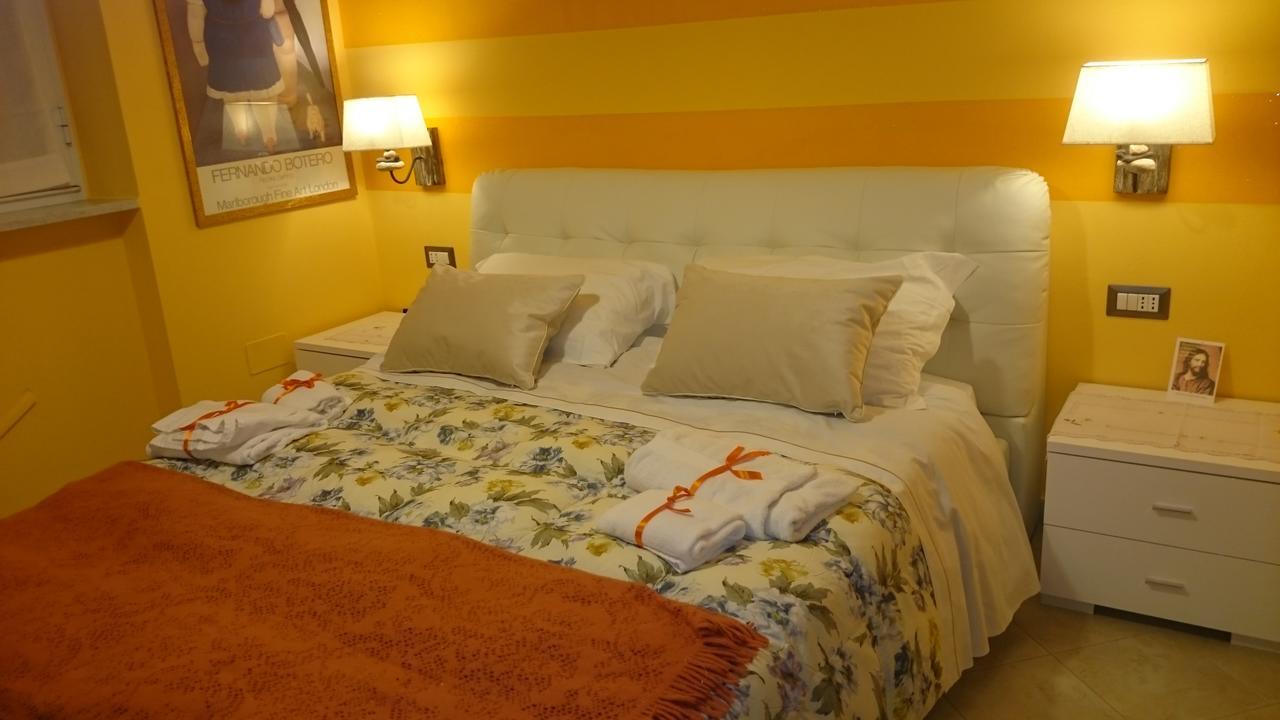 Double Room Private External Bathroom