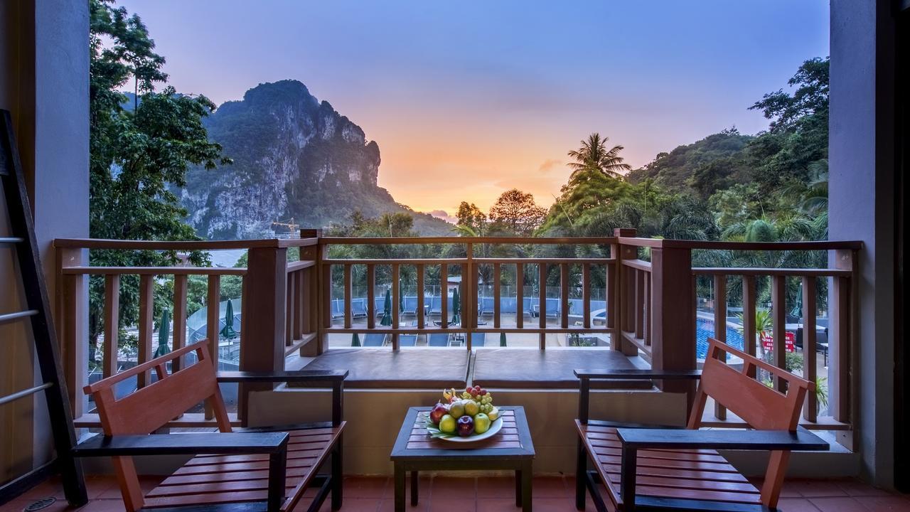 Deluxe Double or Twin Room Sea View