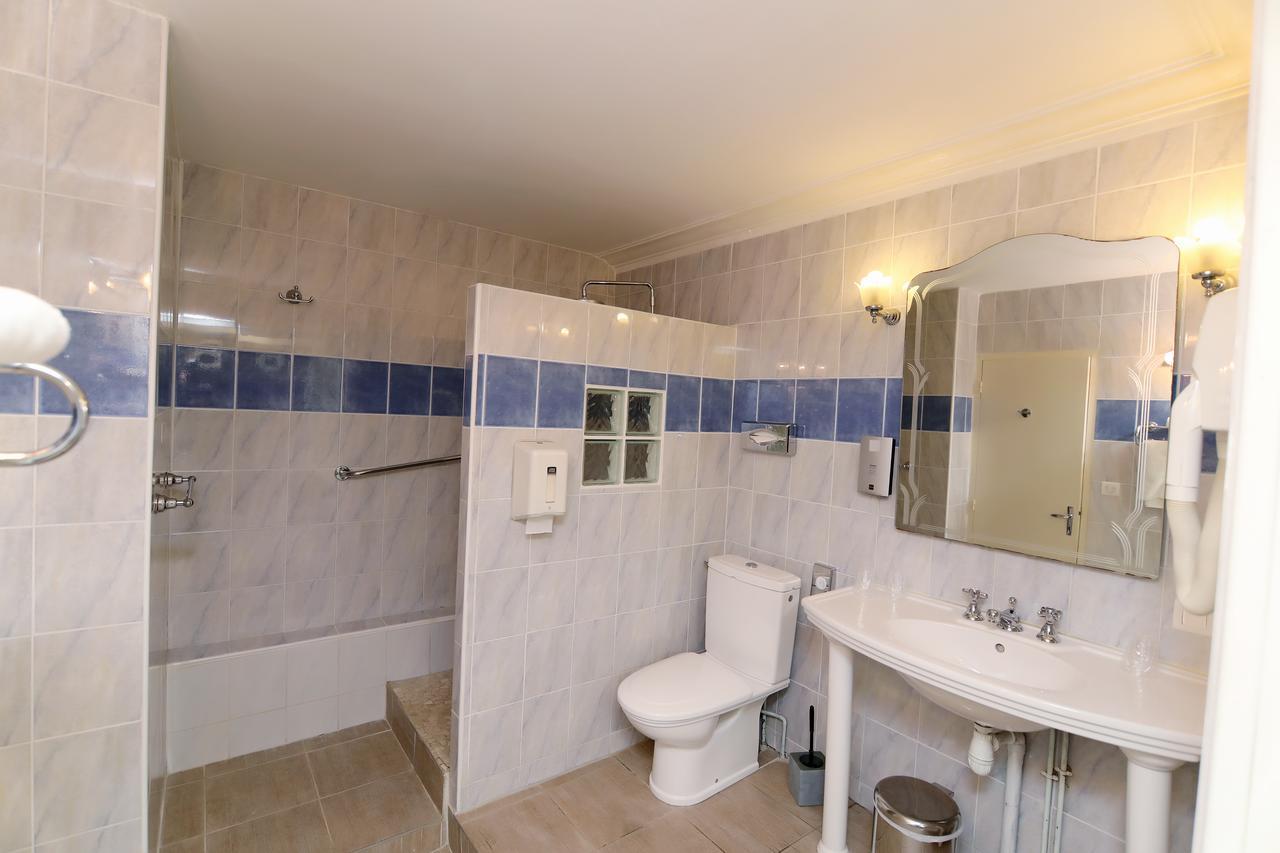 Premium Triple Room,1756436724:JPEG