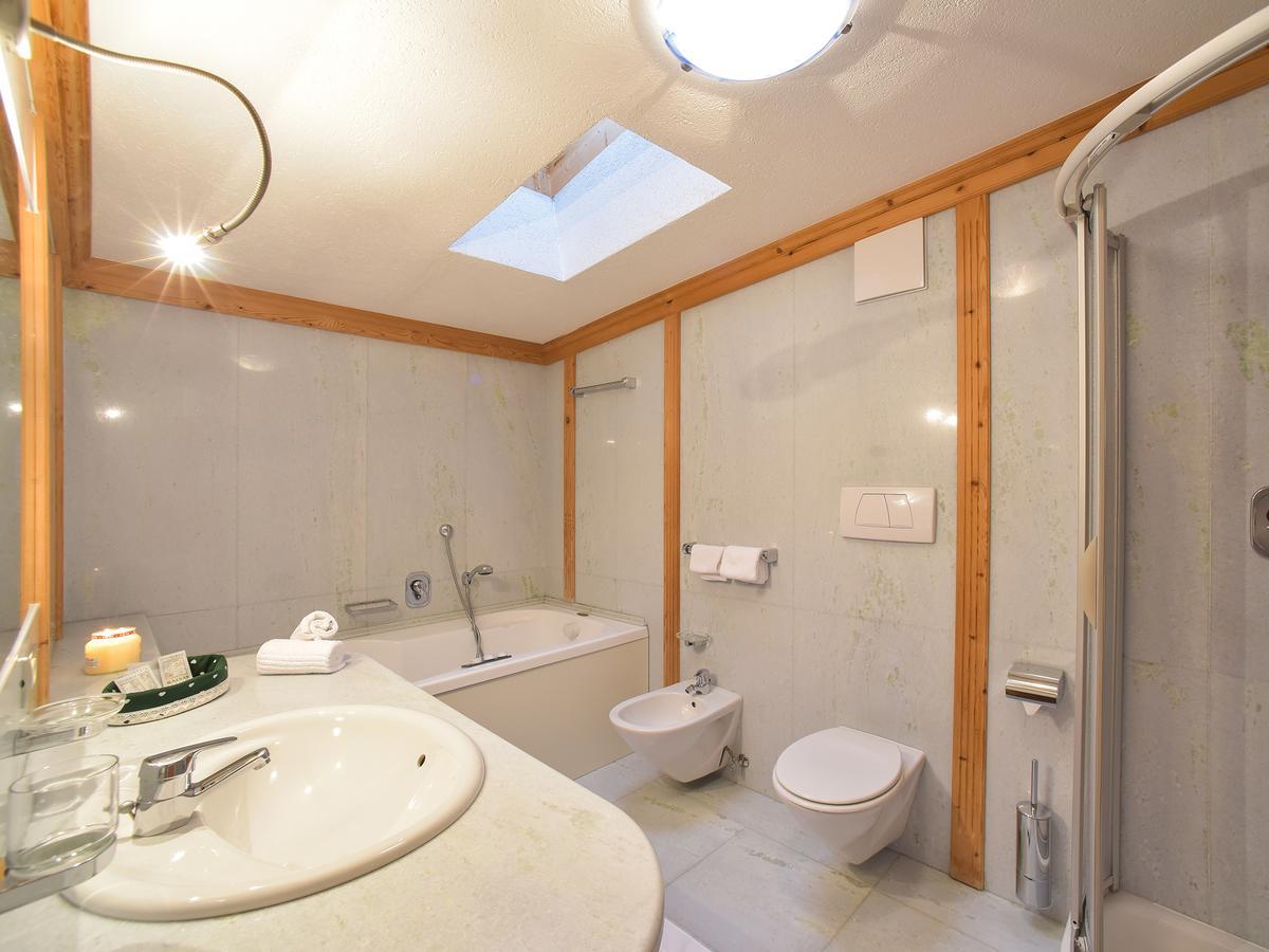 Two-Bedroom Apartment,1589161998:JPEG