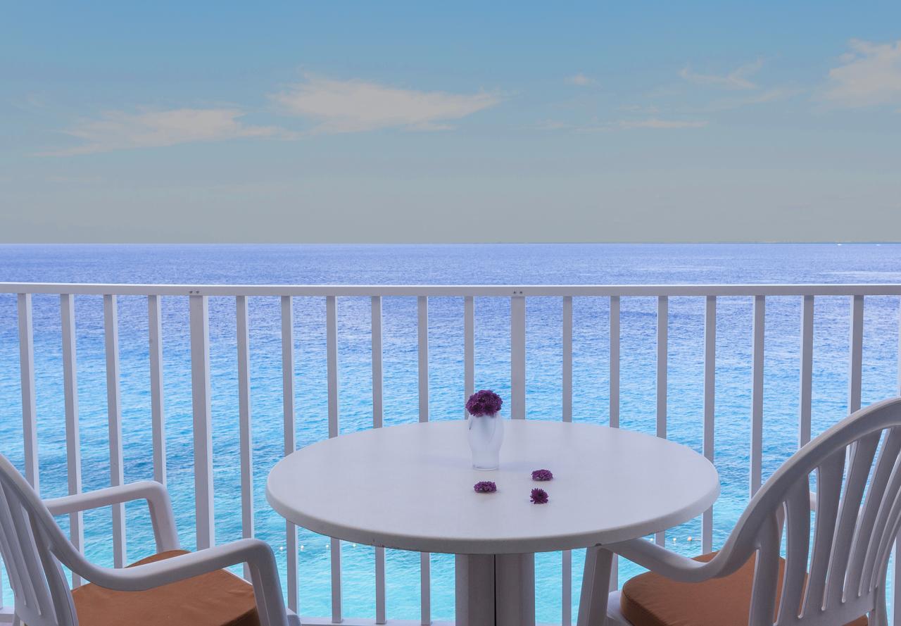 One-Bedroom Suite Oceanfront King,772002208:JPEG
