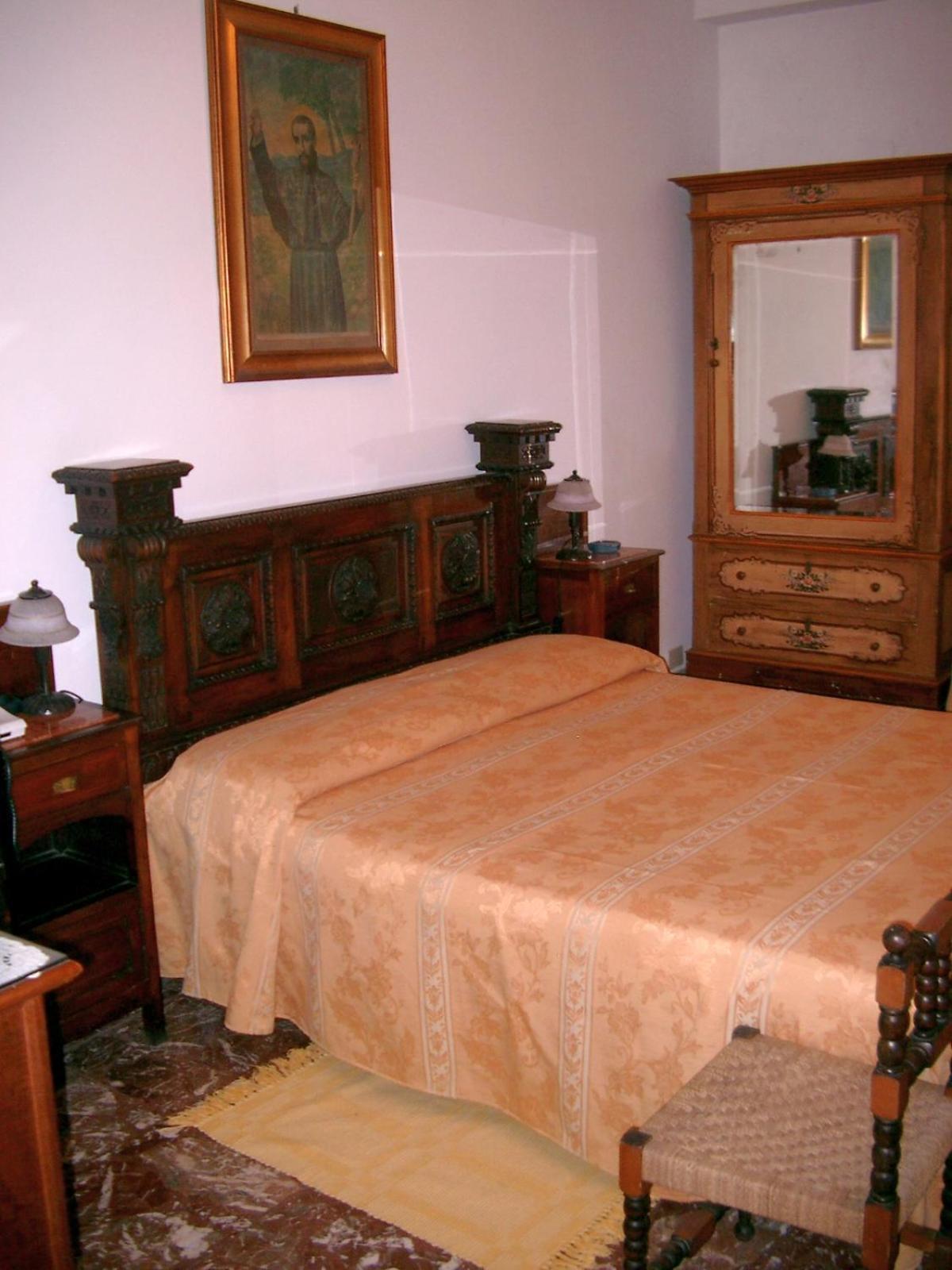 Classic Double Room,685666926:JPEG