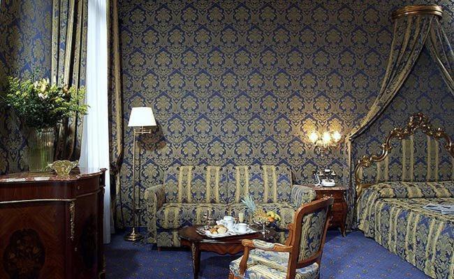 Deluxe Double Room Canal View