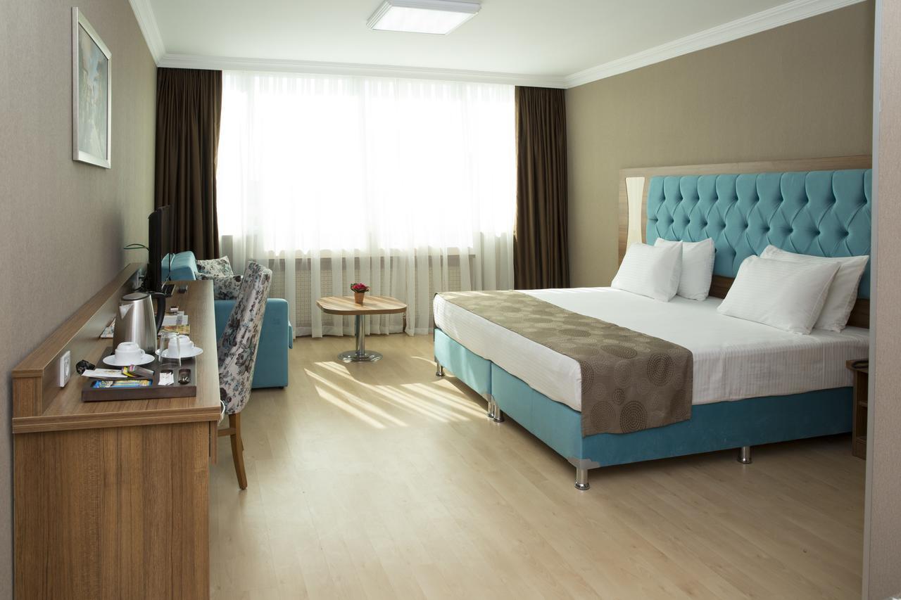 Single Room,793712244:JPEG