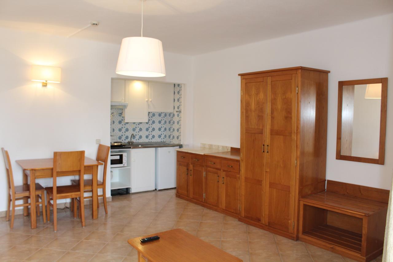 Studio,709615423:JPEG