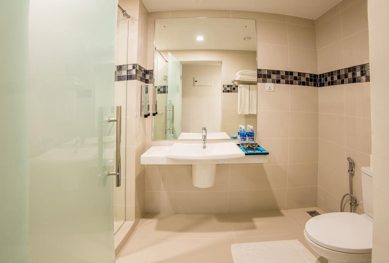 Superior Twin Room on Laundry Services,817497170:JPEG