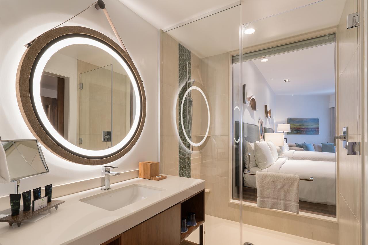 Queen Suite with Two Queen Beds and City View