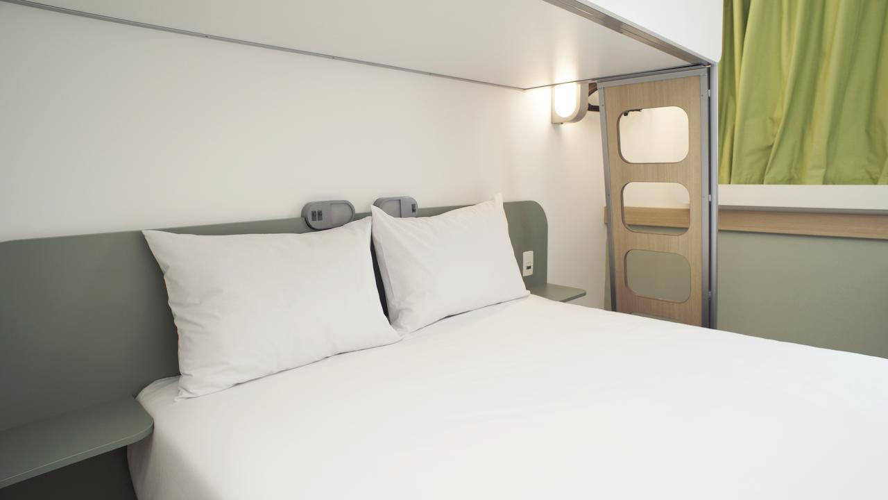 Standard Double Room 1 Double bed 1 Single bed,528082239:JPEG