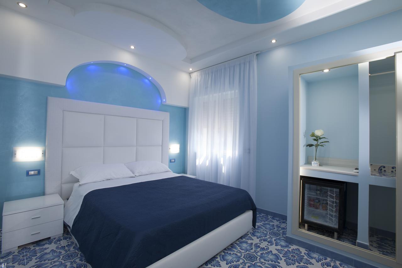 Deluxe Room,536248842:JPEG
