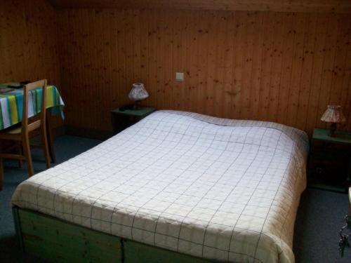 Double Room Stair Access Only,1087894360:JPEG