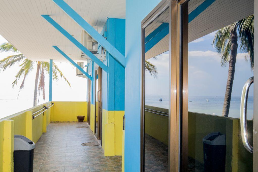 Bunk Bed Mixed Dormitory Room Air Conditioning