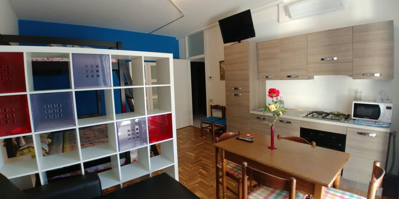 Premium Studio Balcony Mountain View