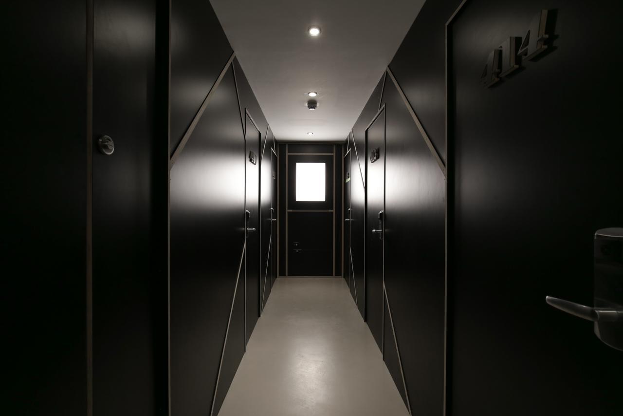 Small Single Room with Shared Bathroom,1310123164:JPEG