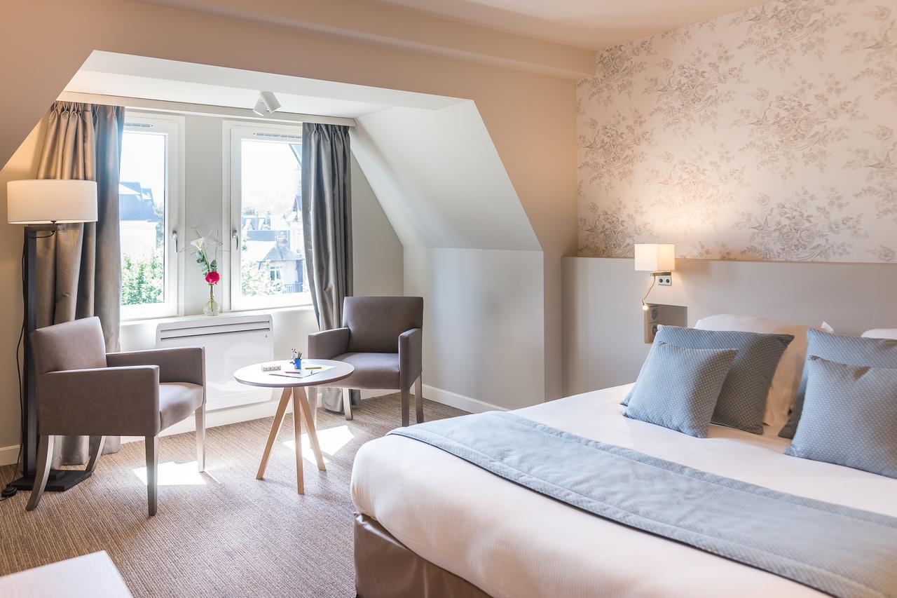 Prestige Room