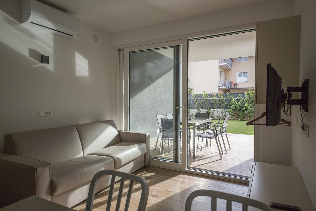 Two-Bedroom Apartment,535910868:JPEG