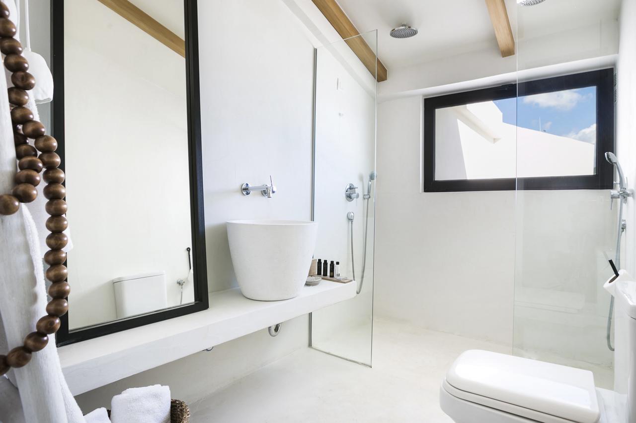 Master Suite Hot Tub Sea View