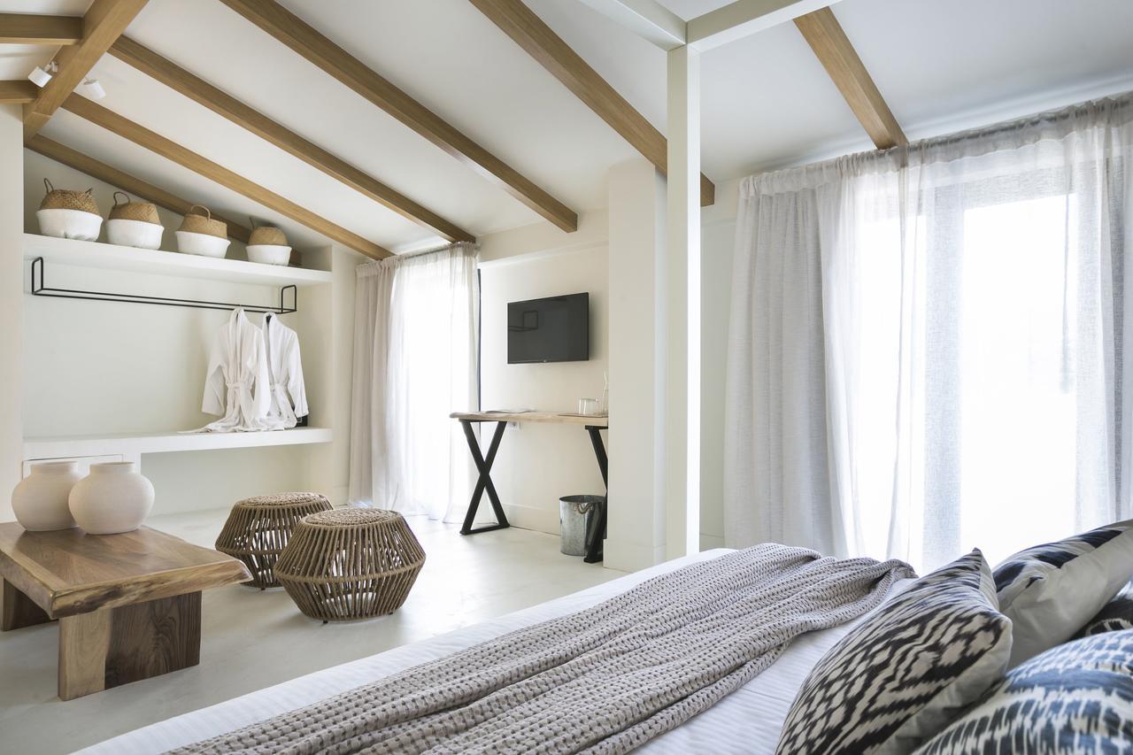 Master Suite Hot Tub Sea View