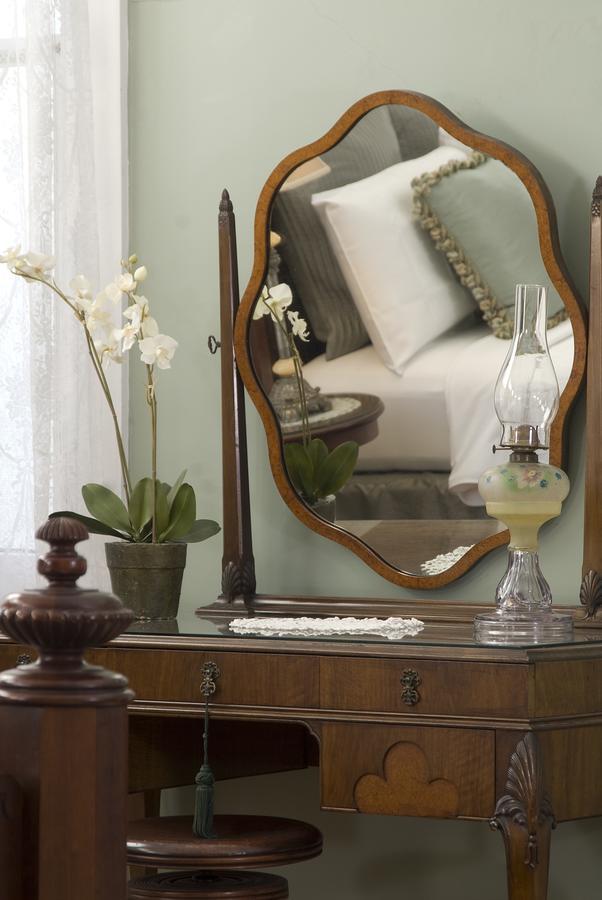 Queen Room Twin Bed