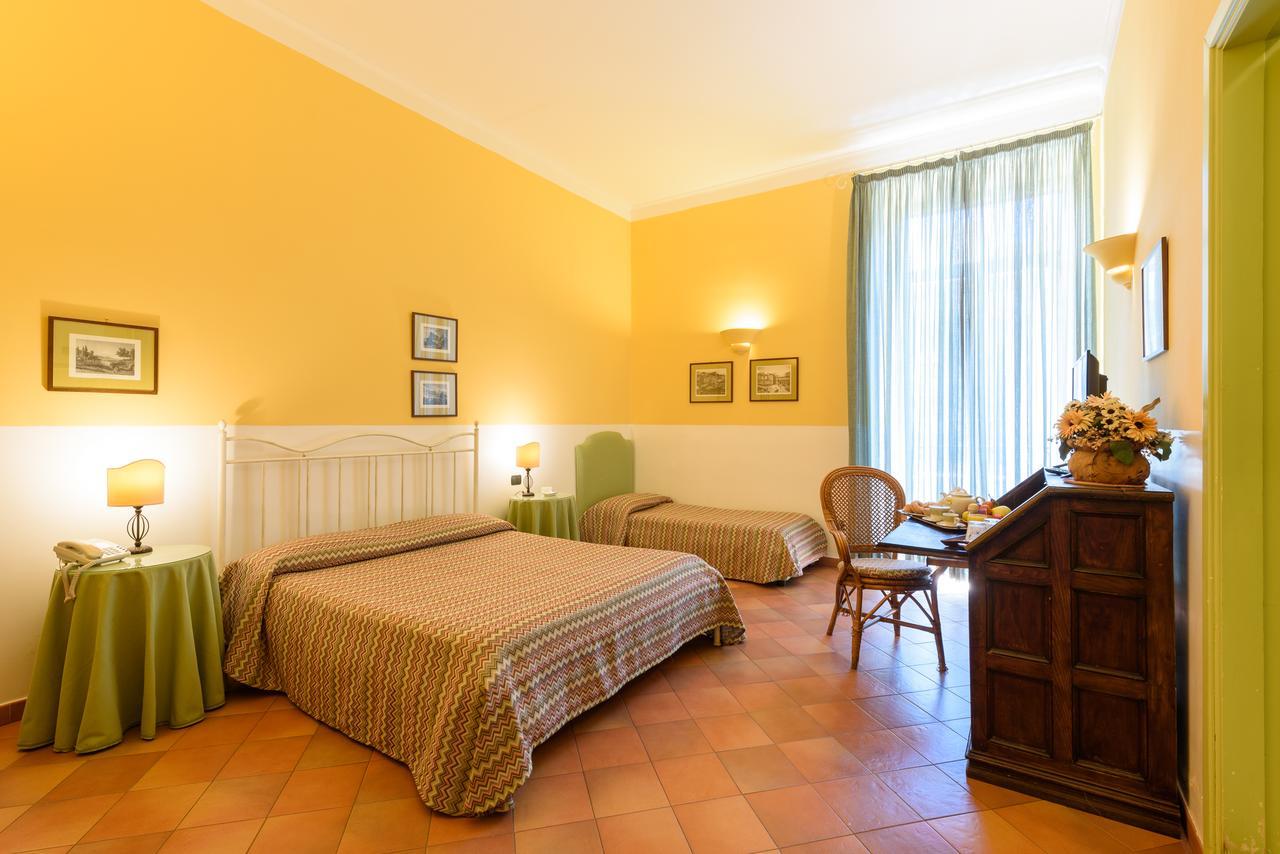 Triple Room Balcony,536234970:JPEG