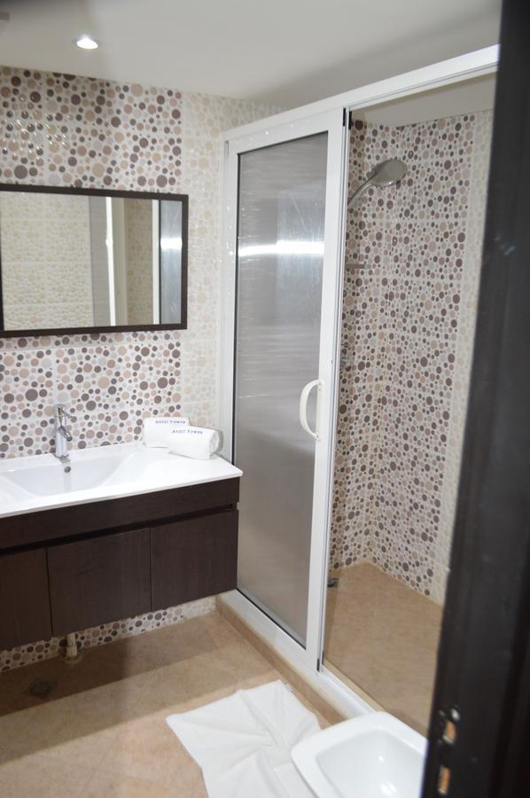 Deluxe Two-Bedroom Apartment,824931056:JPEG